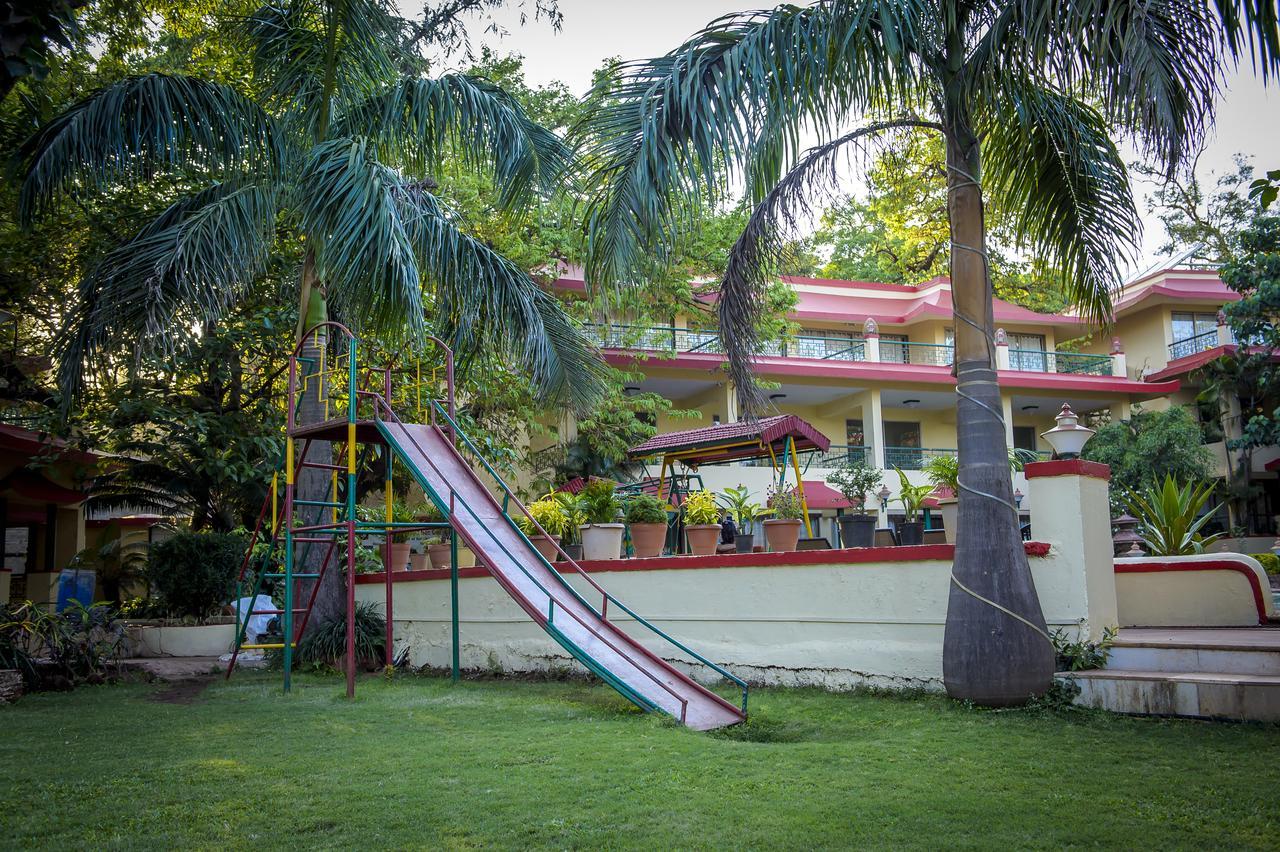 Adamo The Resort Mātherān Exterior foto